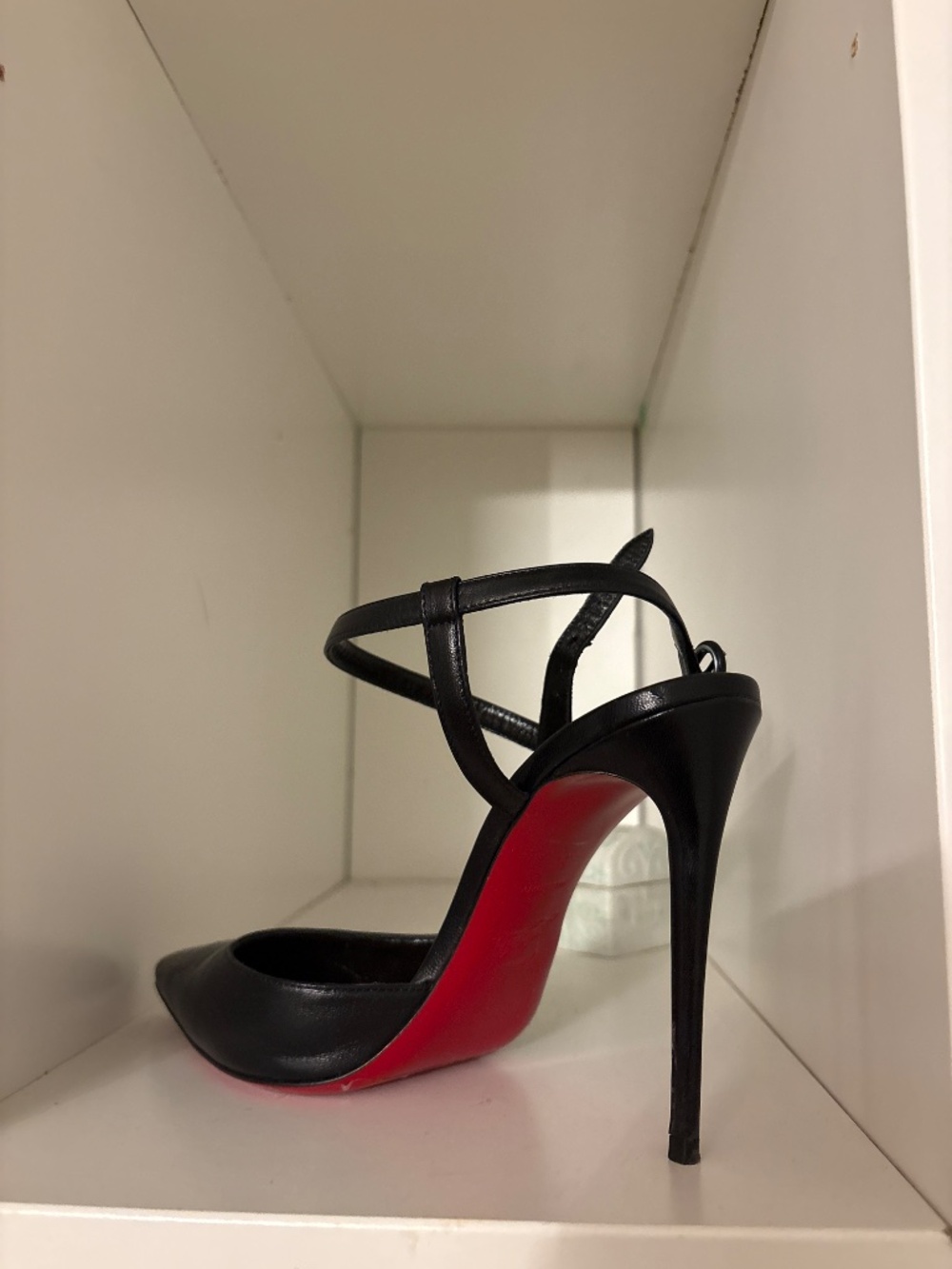 Christian louboutin red bottom heels - Picture 2 of 5